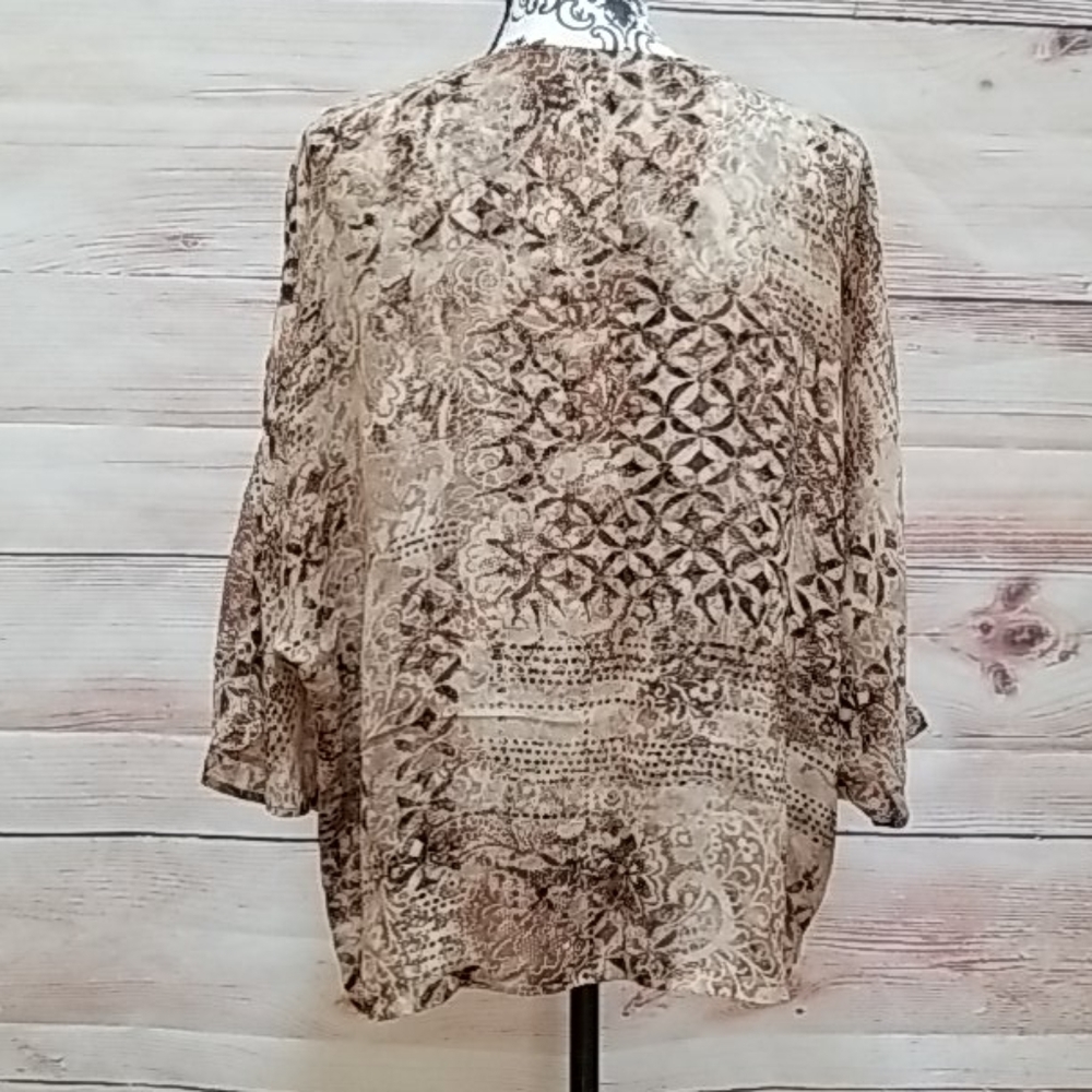 Chico’s Woman Top 100% Silk Sz 2 - Picture 5 of 13